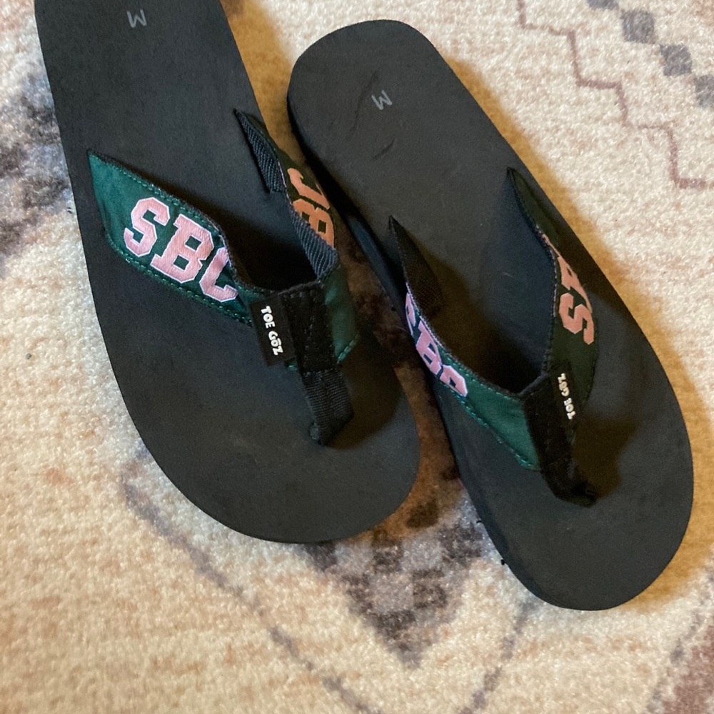 Sweet Briar College SBC Flip Flops size M (7/8) new without box/tags